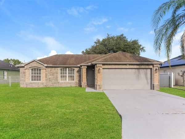 611 BASINGSTOKE COURT , KISSIMMEE, FL 34758