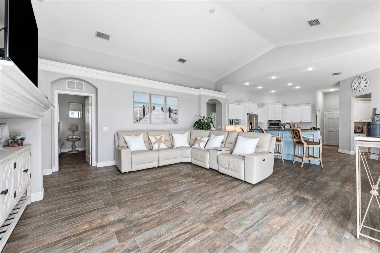 24355 Hideout Trail, Land O Lakes, FL 34639 Photo
