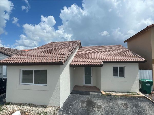 11507 SW 6th St , Sweetwater, FL 33174