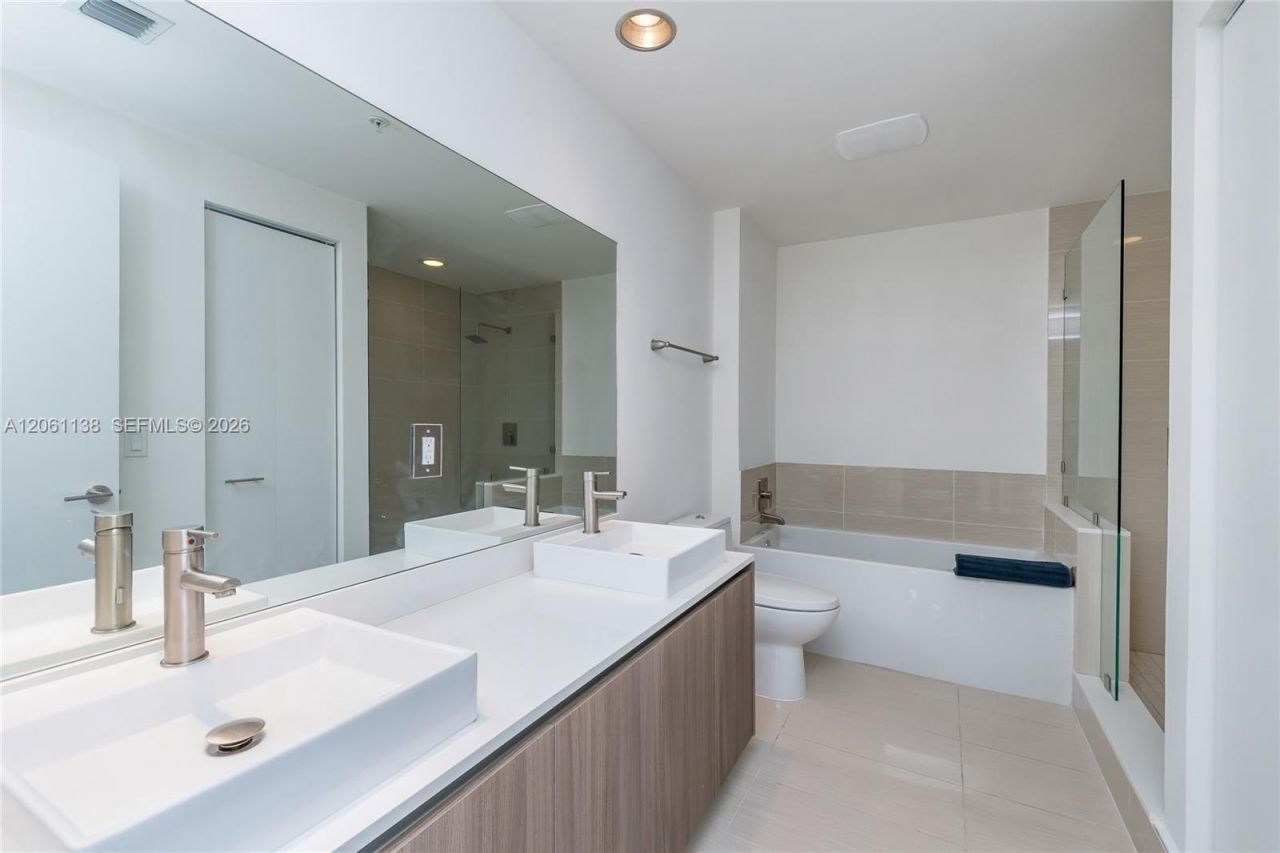 201 SW 17th Rd , Unit 509, Miami, FL 33129 Photo