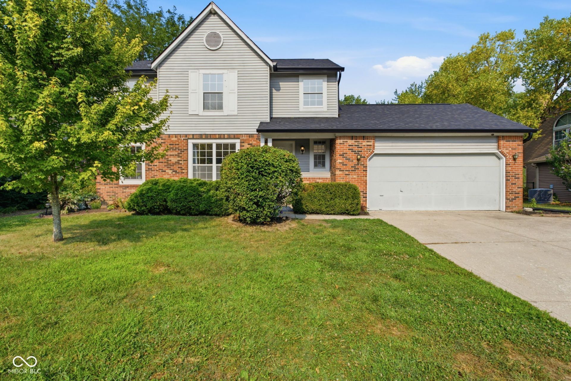 7556 Lippincott Way, Indianapolis, IN 46268 Main Photo