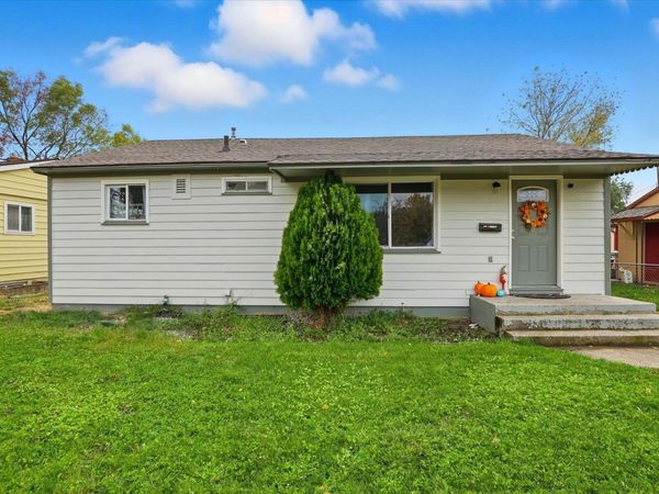 2824 E Marshall Ave, Spokane, WA 99207