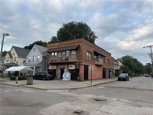 3175 W 84th Street , Cleveland, OH 44102