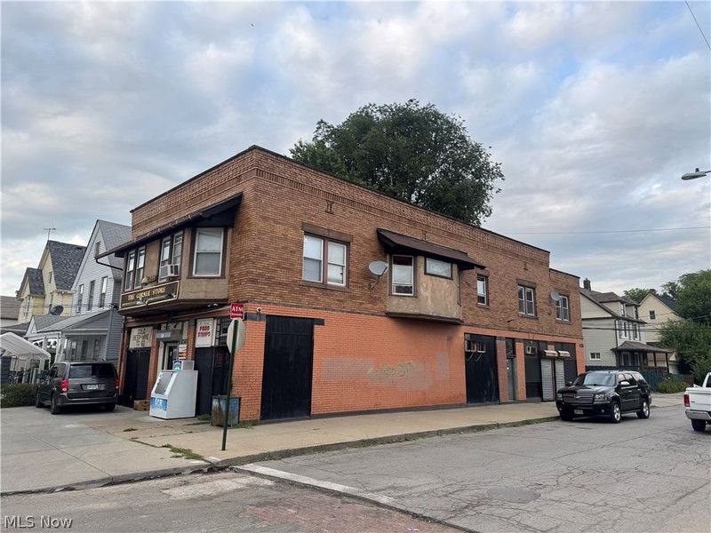 3175 W 84th Street, Cleveland, OH 44102 Photo 3