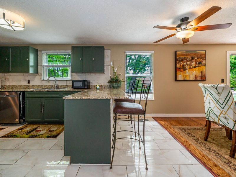 7519 Rustic Woods Drive, Huber Heights, OH 45424 Photo 17