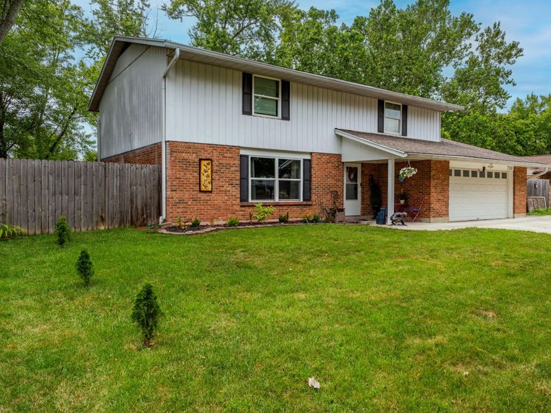 7519 Rustic Woods Drive, Huber Heights, OH 45424 Photo 32