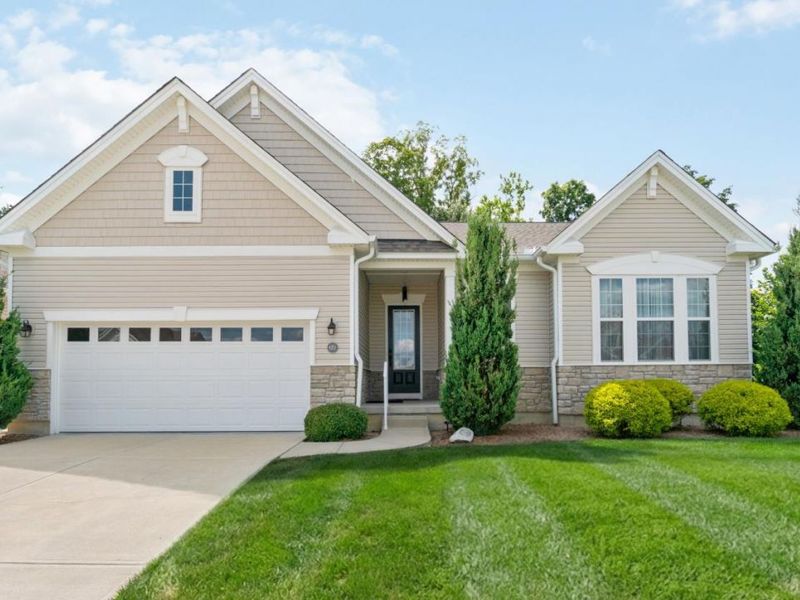 6211 Old Forest Drive, Hamilton Twp, OH 45039 Photo 1