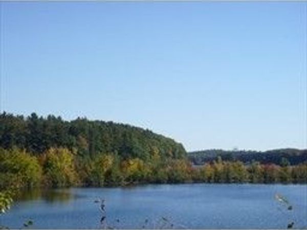 300 E Main St, Unit 2, East Brookfield, MA 01515
