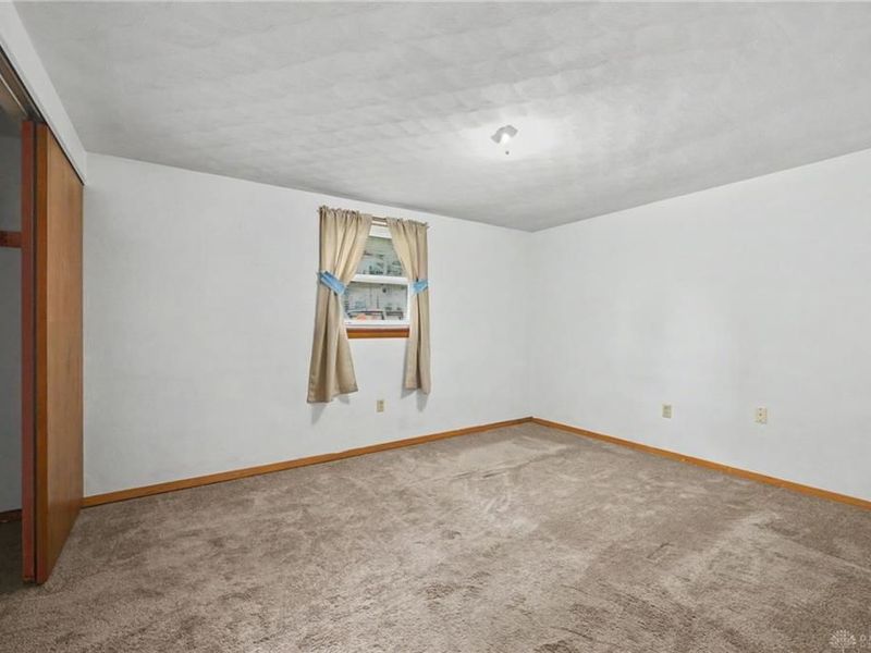 215 E James Street, Bradford, OH 45308 Photo 21