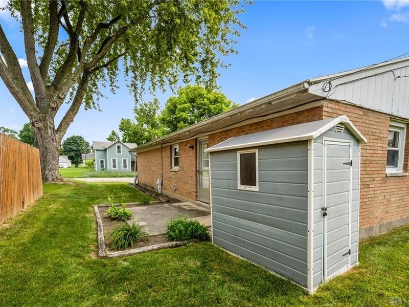 215 E James Street, Bradford, OH 45308 Photo 32