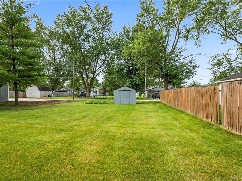 215 E James Street, Bradford, OH 45308 Photo 33