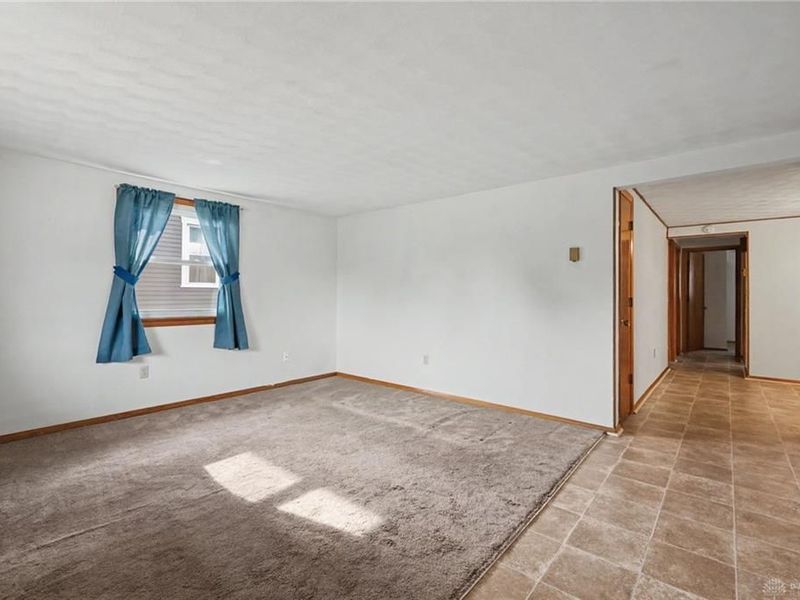 215 E James Street, Bradford, OH 45308 Photo 5