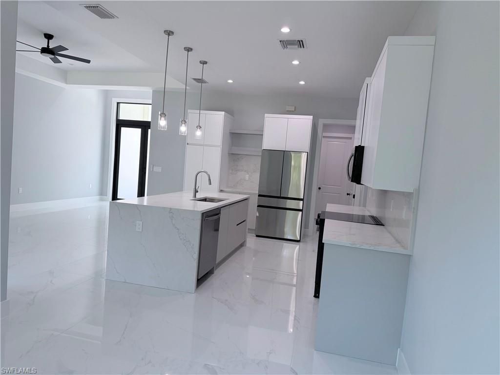 3359 6th Ave Se, Naples, FL 34117 Photo