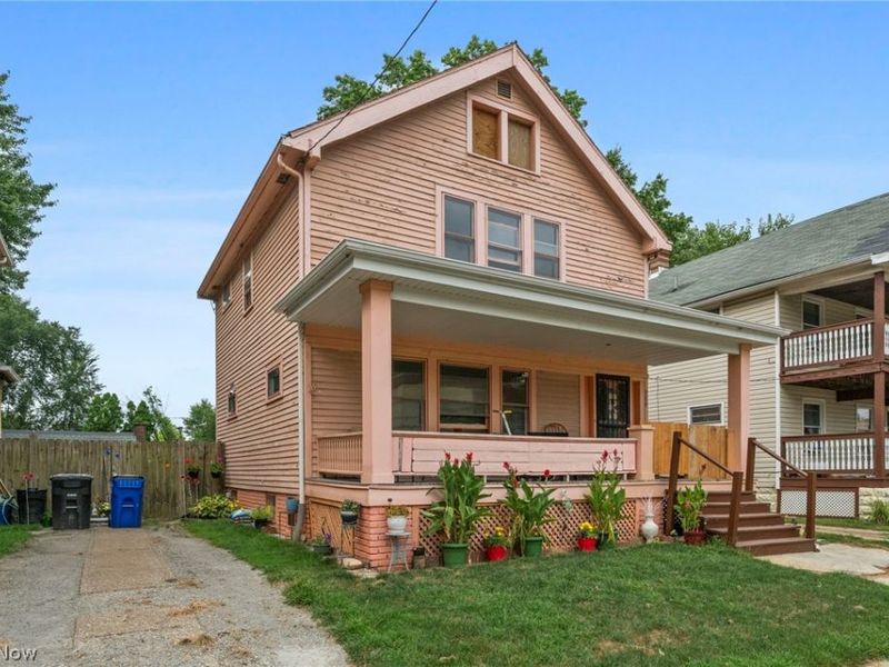 8006 Halle Avenue, Cleveland, OH 44102 Photo 2