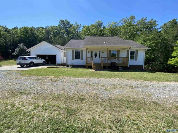 148 County Road 756, Valley Head, AL 35989