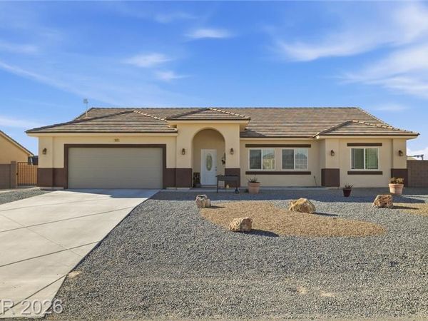 4800 Honey Locust Drive, Pahrump, NV 89061