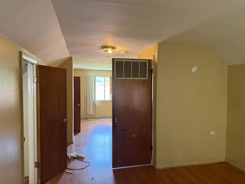 2277 Marcia Drive , Columbus, OH 43211 Photo 3