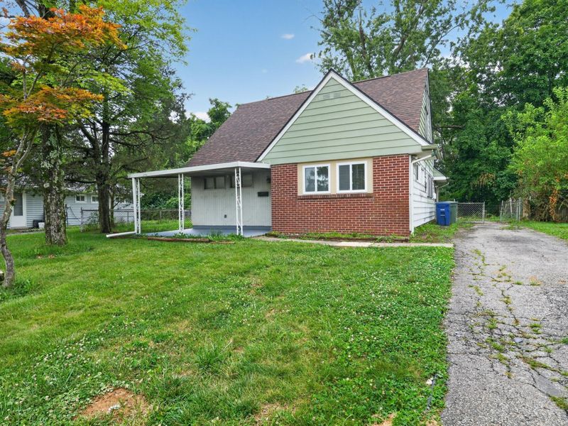 2277 Marcia Drive , Columbus, OH 43211 Photo 4