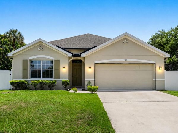 4589 SW Uleta Street, Port St. Lucie, FL 34953