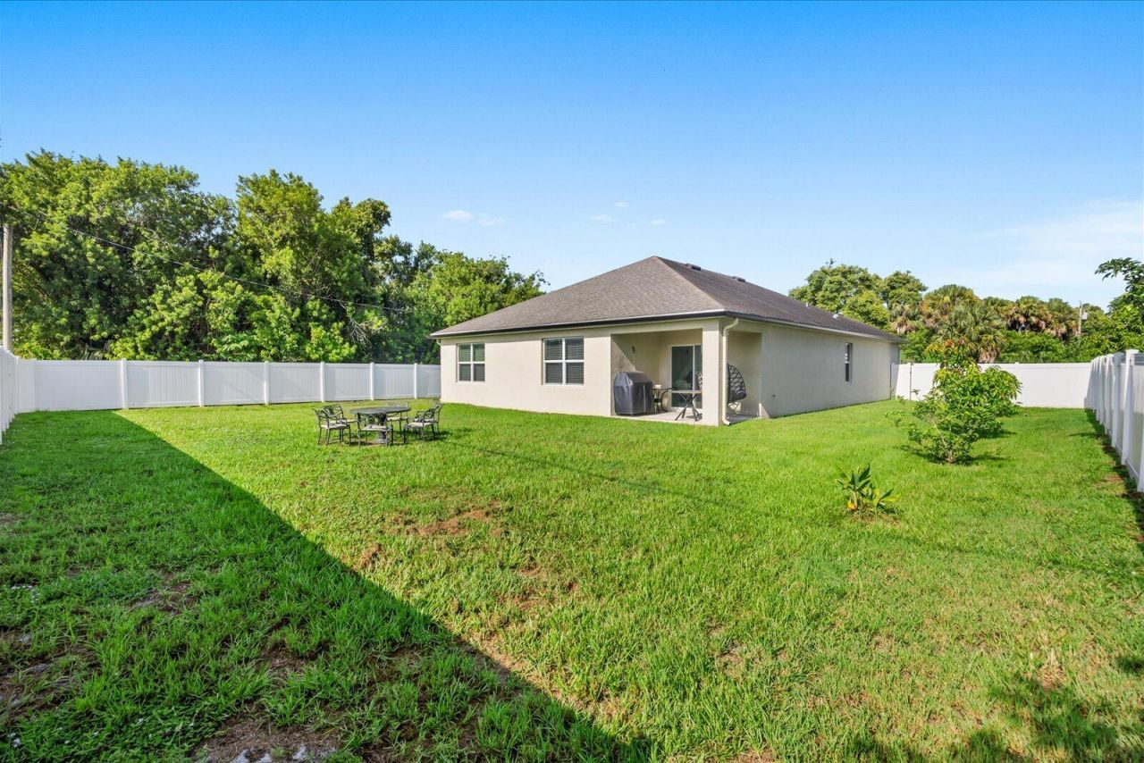 4589 SW Uleta Street, Port Saint Lucie, FL 34953 Photo
