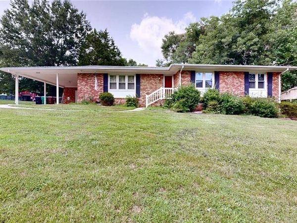 3908 Beverly Hills Drive, High Point, NC 27265
