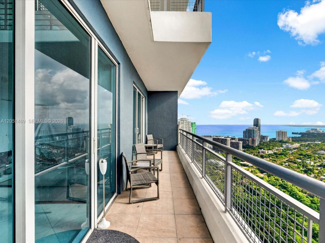 60 SW 13th St , Unit 4205, Miami, FL 33130 Photo