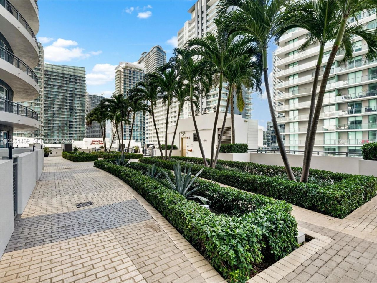60 SW 13th St , Unit 4205, Miami, FL 33130 Photo