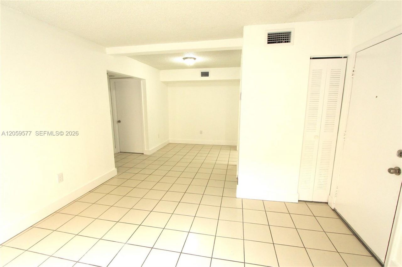 650 NW 114th Ave, Unit 101, Sweetwater, FL 33172 Photo