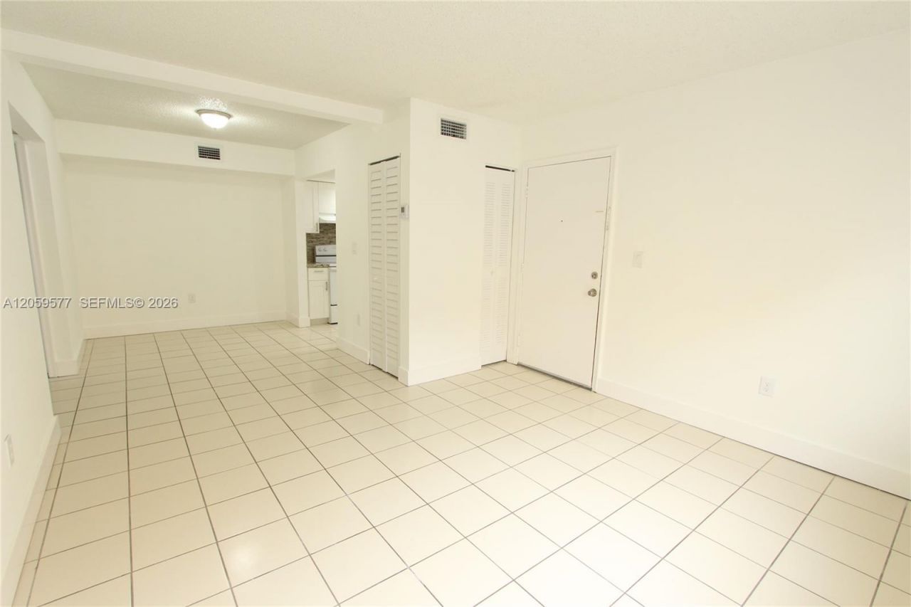 650 NW 114th Ave, Unit 101, Sweetwater, FL 33172 Photo