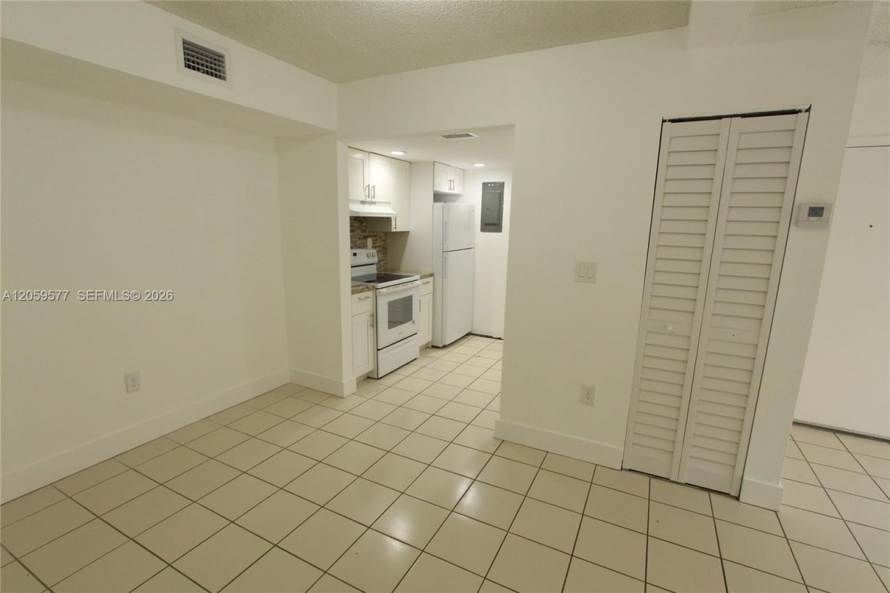 650 NW 114th Ave, Unit 101, Sweetwater, FL 33172 Photo