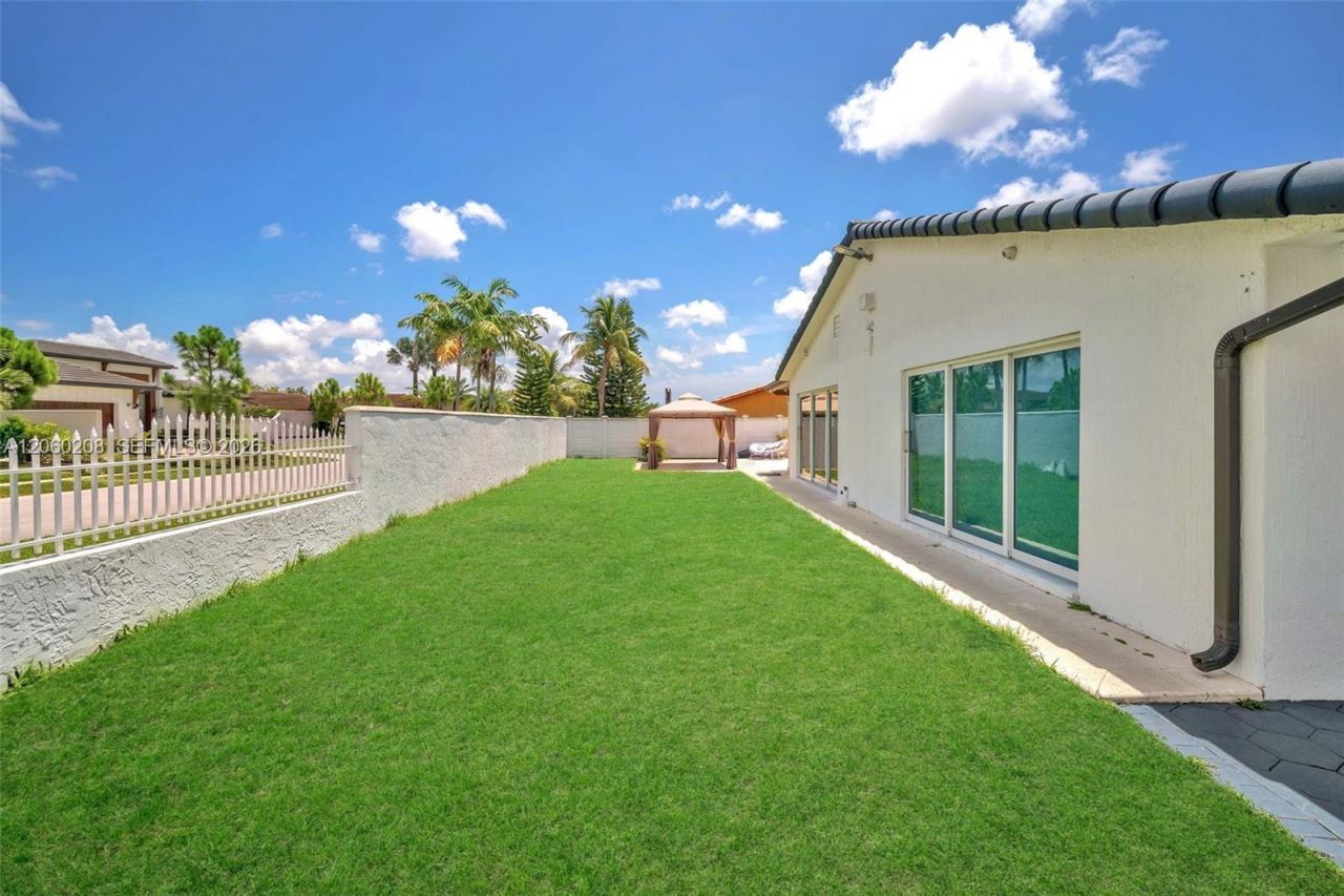 3125 SW 108th Ave, Miami, FL 33165 Photo
