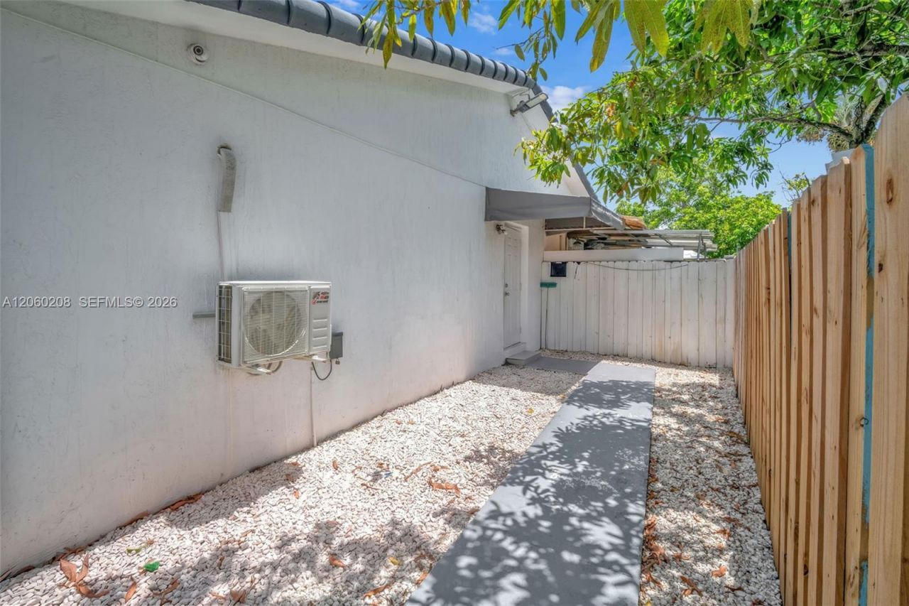 3125 SW 108th Ave, Miami, FL 33165 Photo
