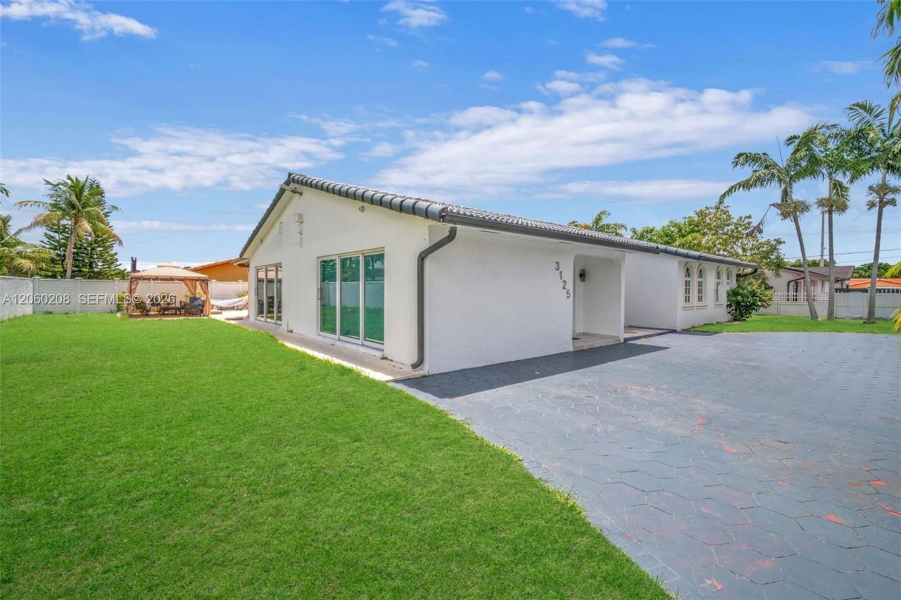 3125 SW 108th Ave, Miami, FL 33165 Photo