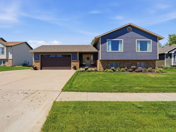 110 WINDSLOW DR, Rapid City, SD 57701