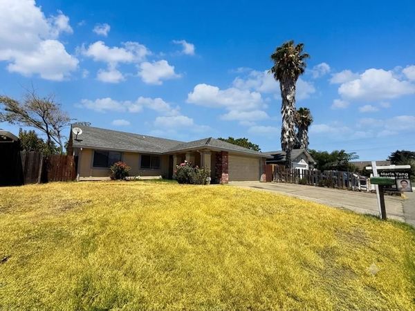 7913 Cottonleaf Way, Sacramento, CA 95828