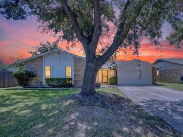 7209 Cleburne Road, Fort Worth, TX 76133
