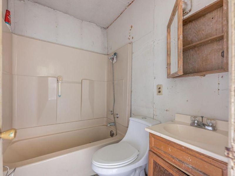 9423 Bruce Drive, Franklin Twp, OH 45005 Photo 11