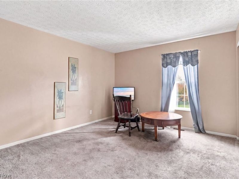 4649 Hobson Drive, Columbus, OH 43228 Photo 19