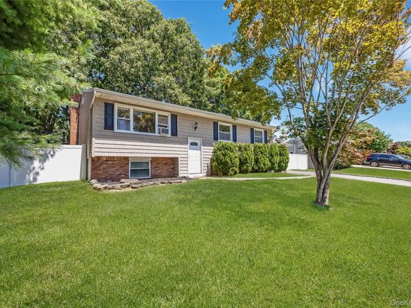 27 Morton Street , Port Jefferson Station, NY 11776