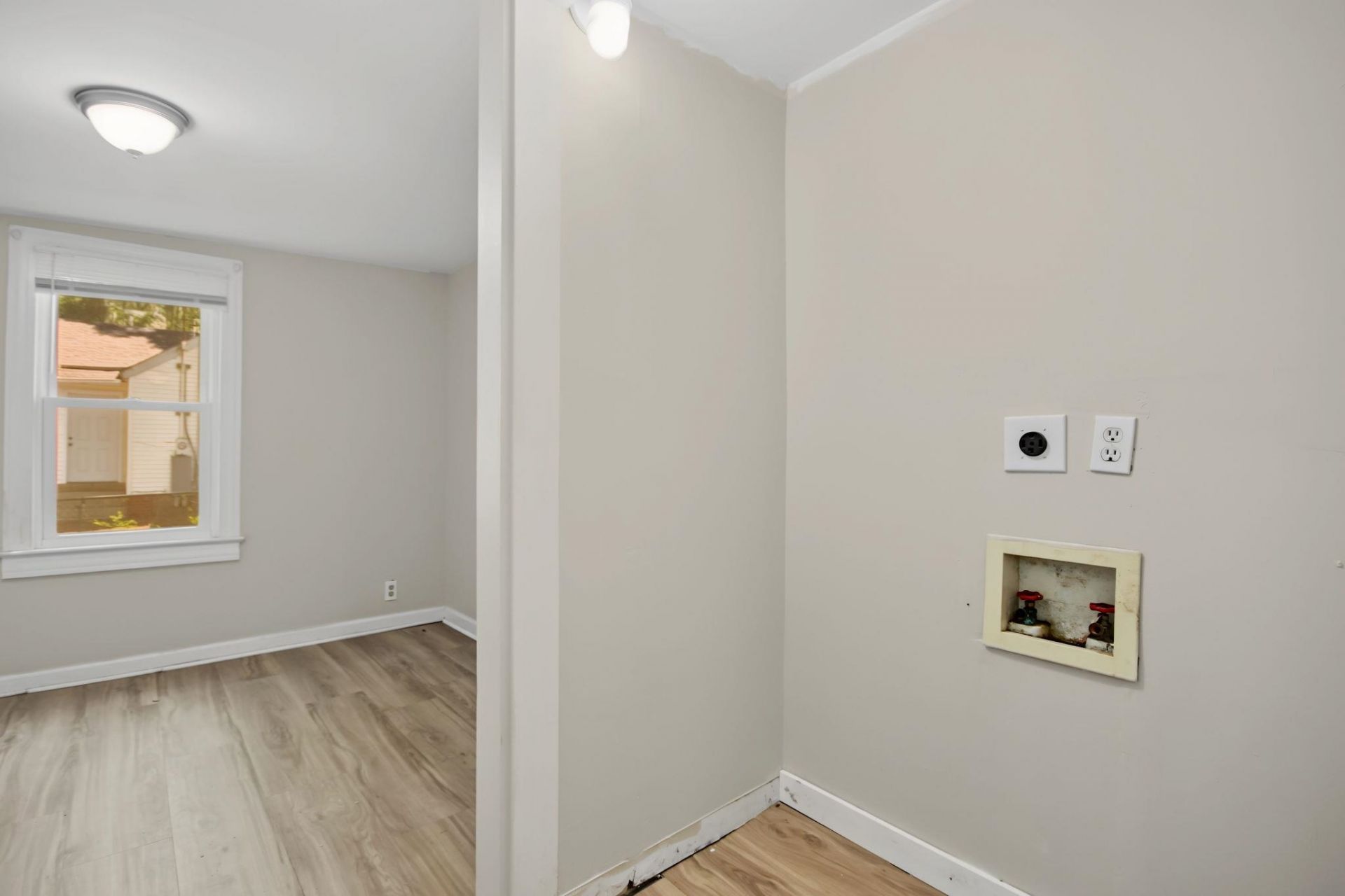 2407 South Island Rd.  Photo 16
