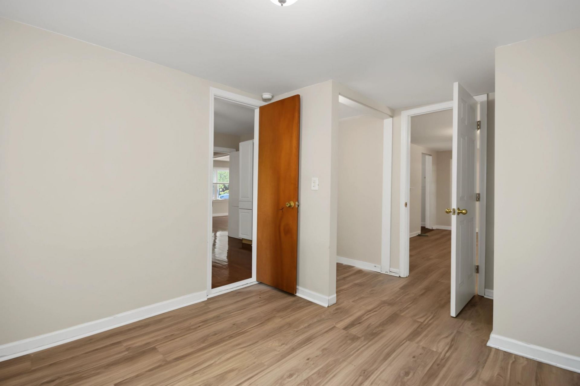 2407 South Island Rd.  Photo 18
