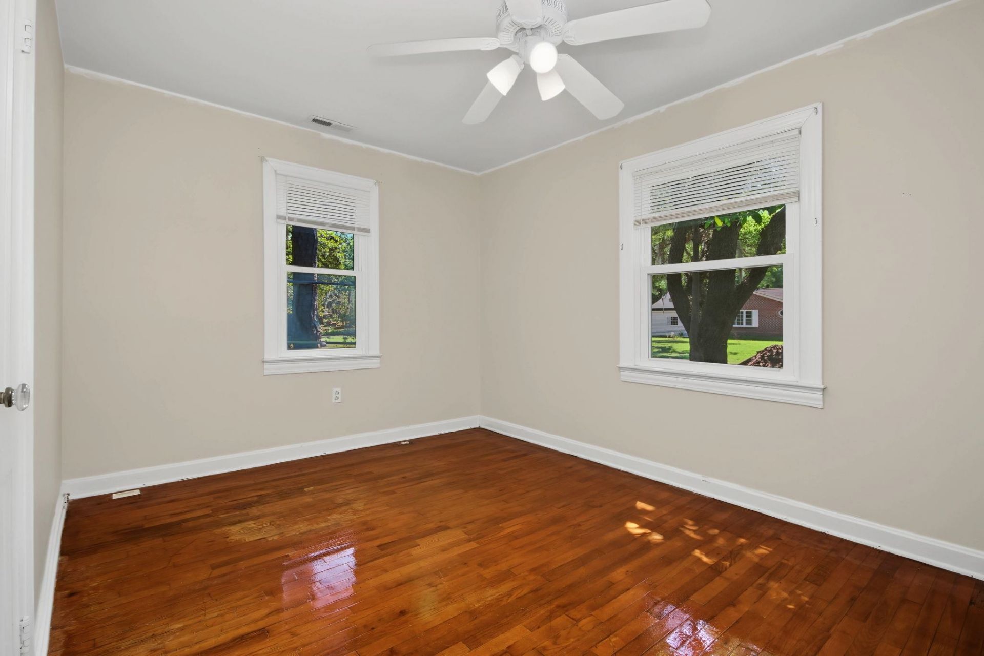 2407 South Island Rd.  Photo 23