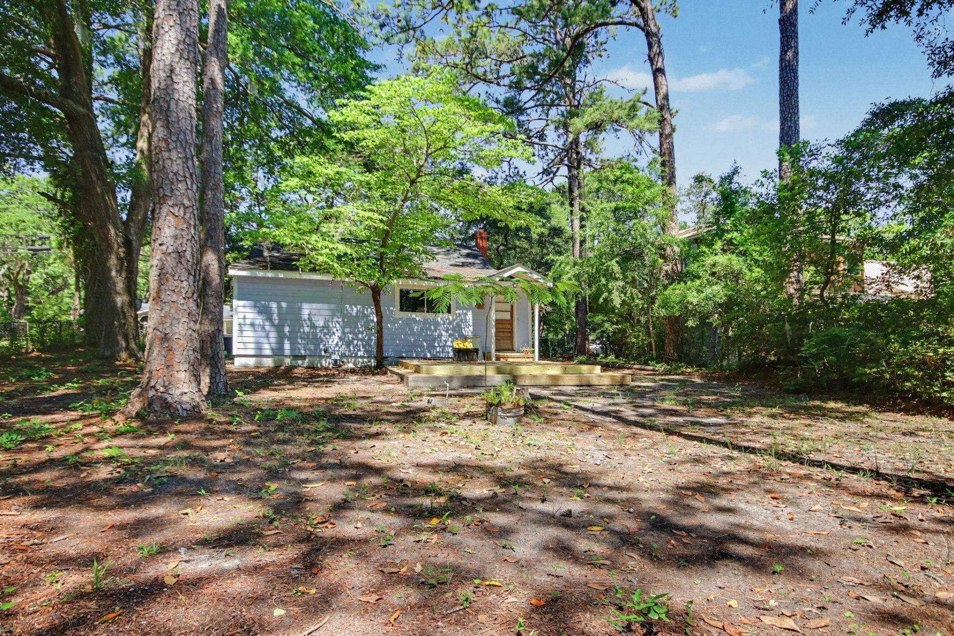 2407 South Island Rd.  Photo 33