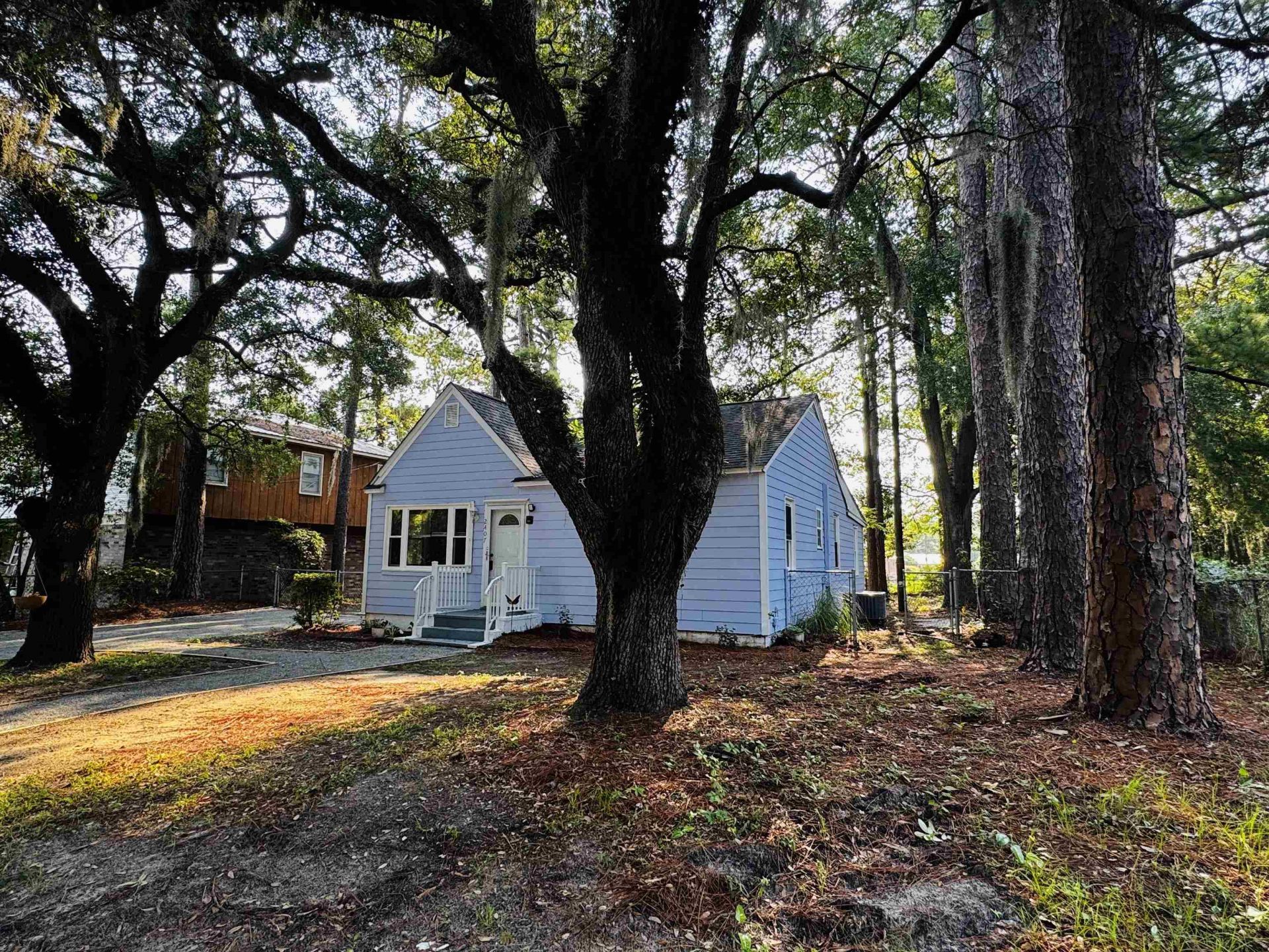 2407 South Island Rd.  Photo 4