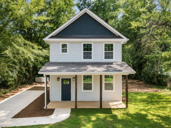 147 W Ellawood Avenue, Cedartown, GA 30125