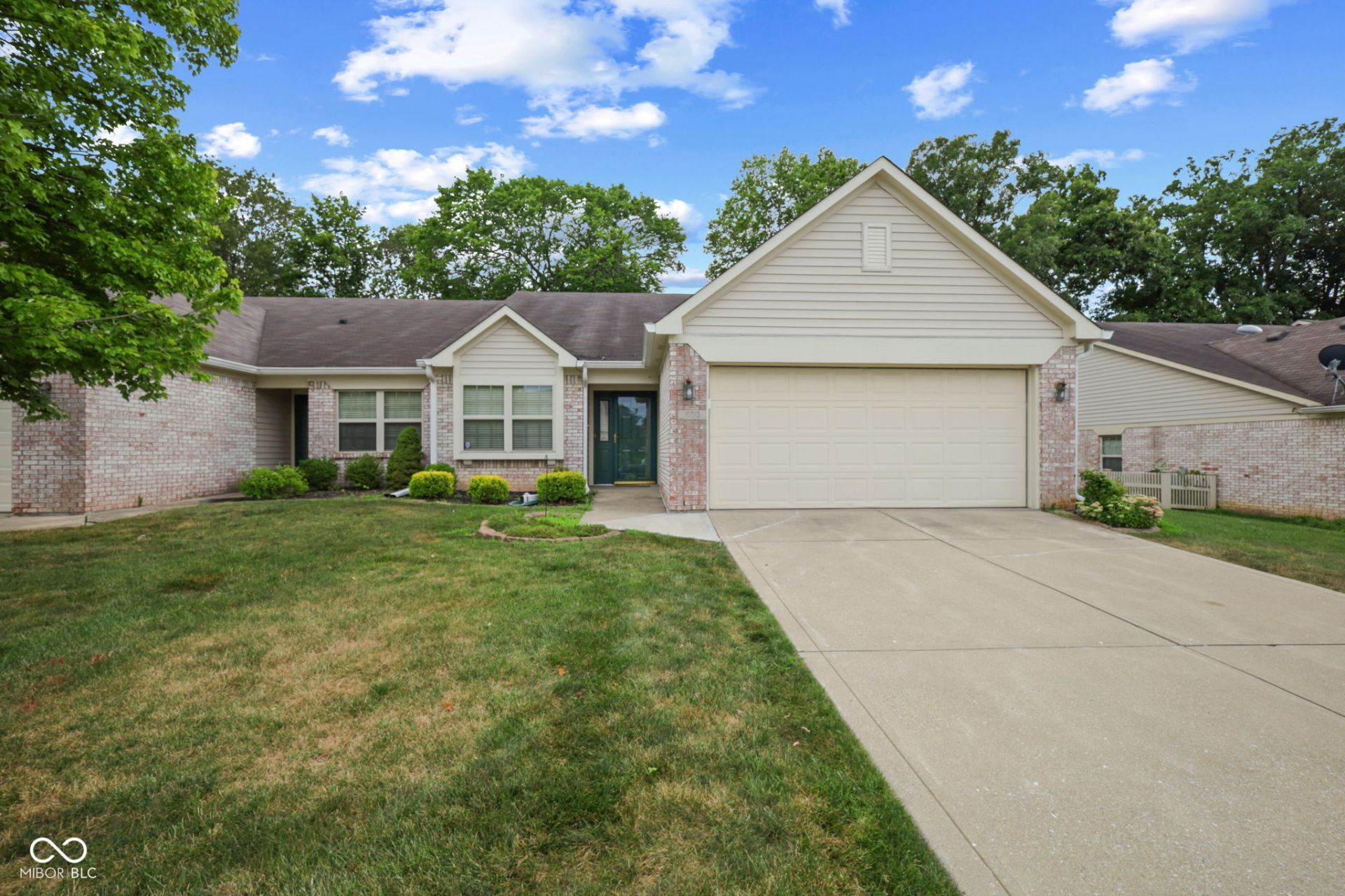 10913 Harness Way, Indianapolis, IN 46239 Main Photo