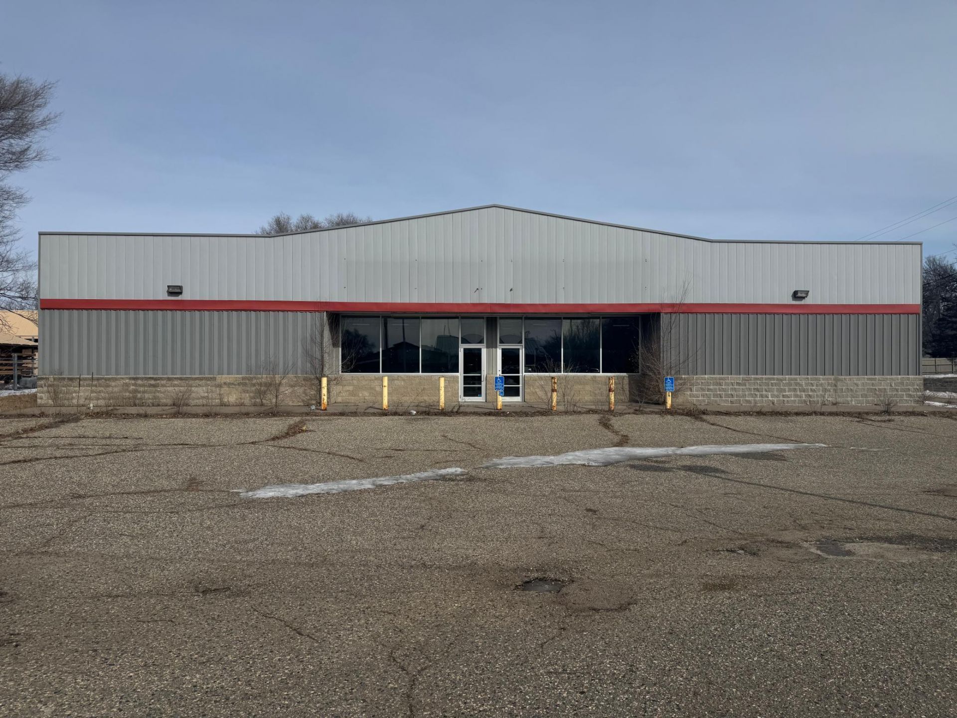 205 6th Street Ne, Little Falls, MN 56345 Main Photo