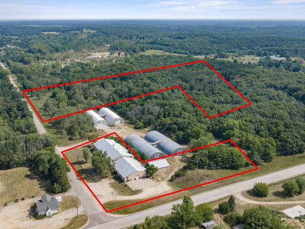 3296 5th Lane, Oxford, WI 53952