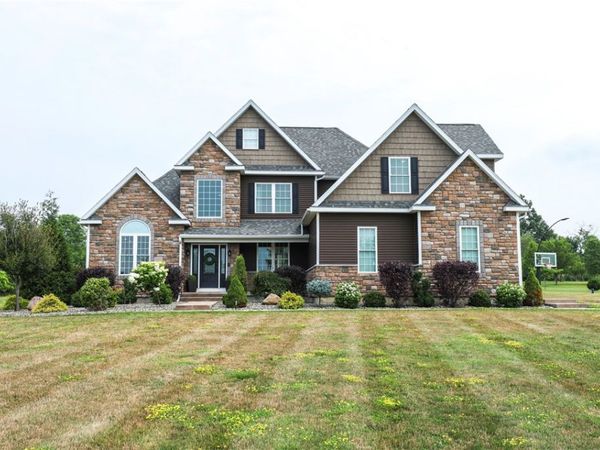 15 Fox Ridge Road, Horseheads, NY 14864