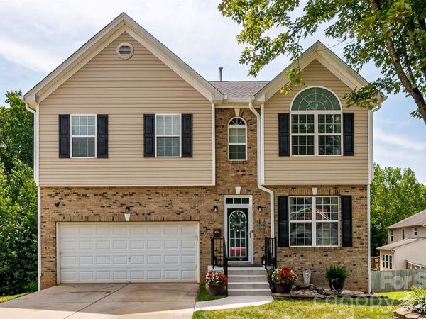 4816 Eagle Creek Drive, Charlotte, NC 28269